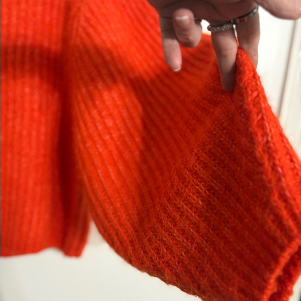 Topshop knit volume sleeve fluffy sweater Size SMALL NWOT - Picture 5 of 8
